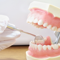 訪問歯科で認知症の患者さんの治療を行う注意点